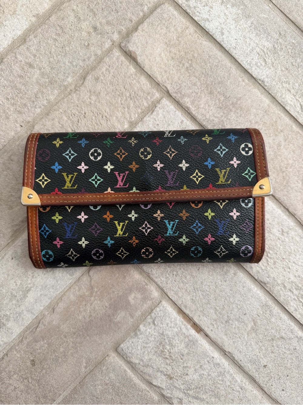 Louis Vuitton x Takashi Murakami Monogram Multicolor Porte-Trésor Wallet - Picture 3 of 16